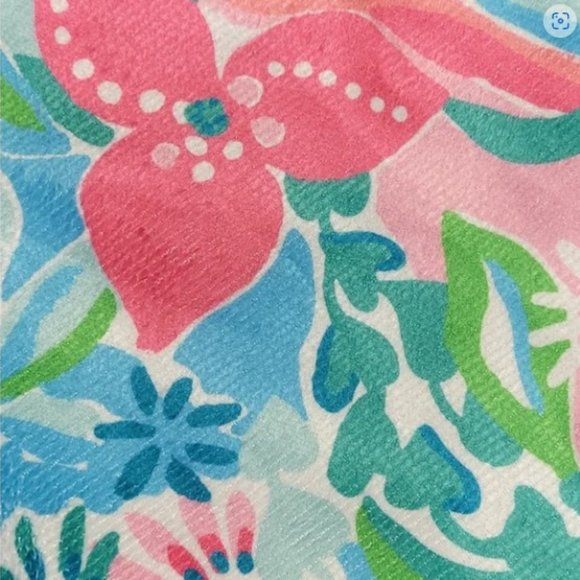 LILLY PULITZER LOUNGE TOWEL - NWT - Picture 4 of 9